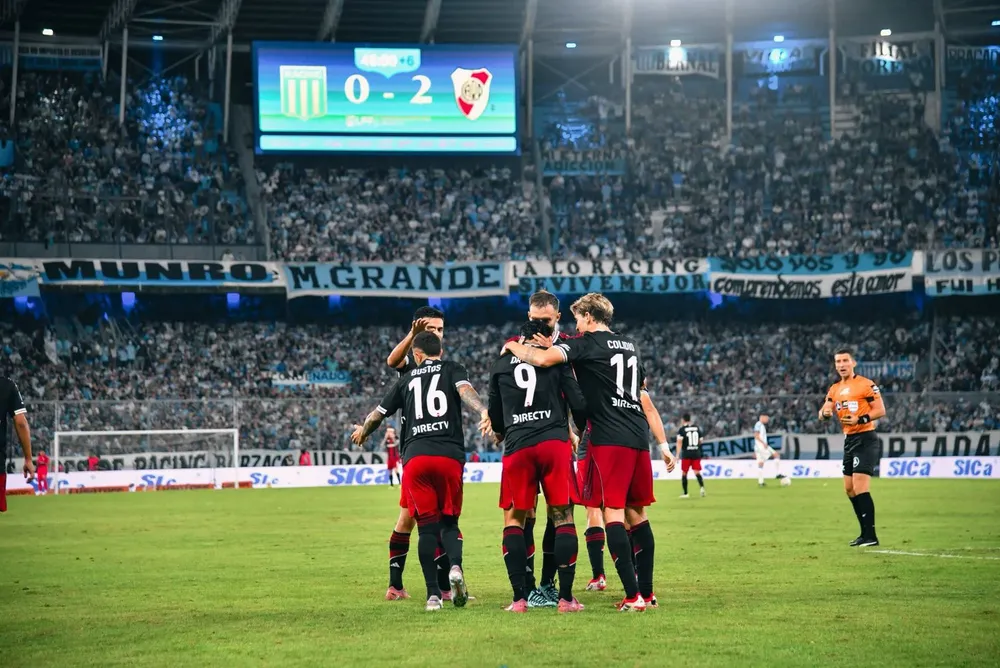 portada river