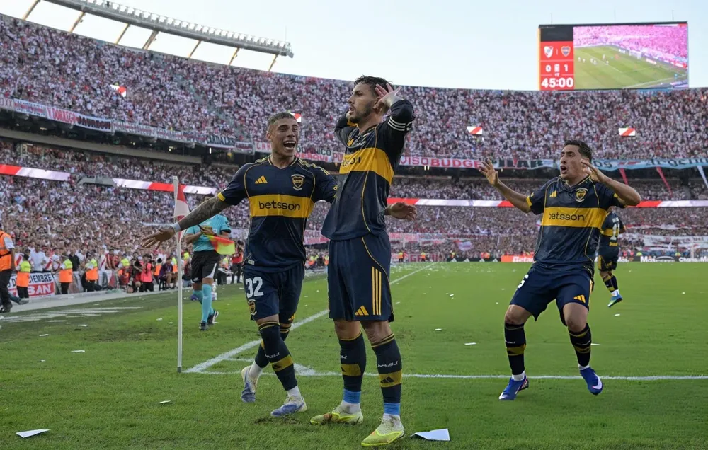 paredes-river