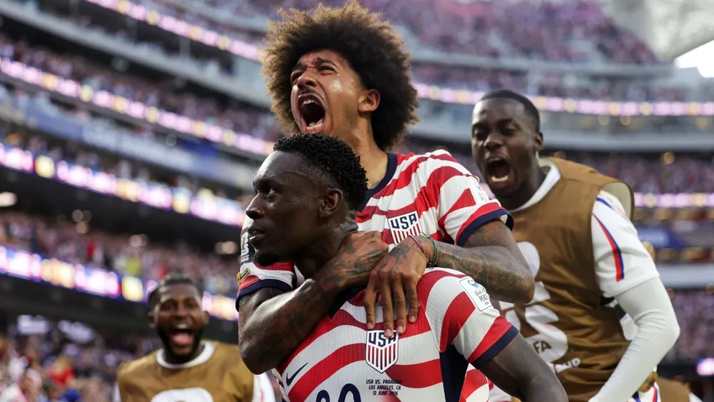 Estados-Unidos-aplasto-4-1-a-Paraguay-en-la-Copa-Mundial-de-la-FIFA™-@USMNT