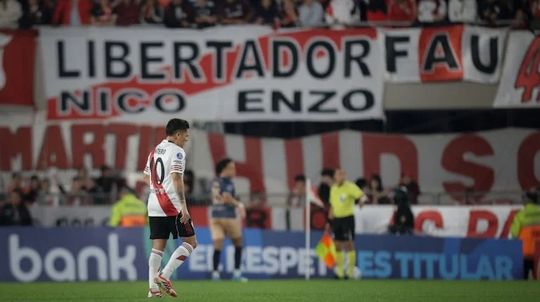 juanfer-quintero-sintio-una-molestia-ante-carabobo-y-no-se-sabe-si-estara-disponible-para-el-superclasico-fotobaires-SZVQSB7FG5EILDFBY3OJ7GUFIM